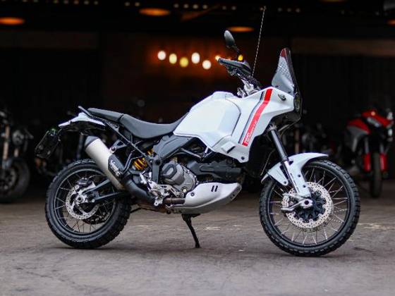 DUCATI DESERT X 